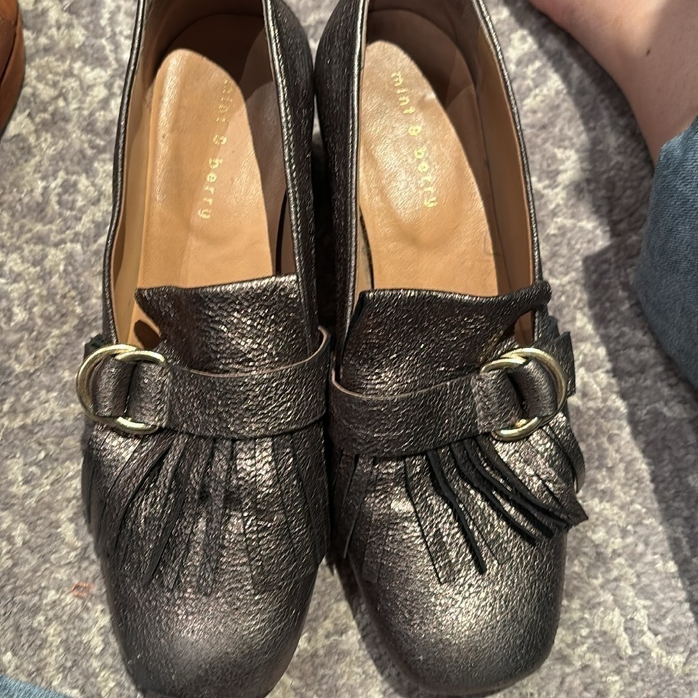 Mint & Berry dark gold marmont like heeled loafers in 7